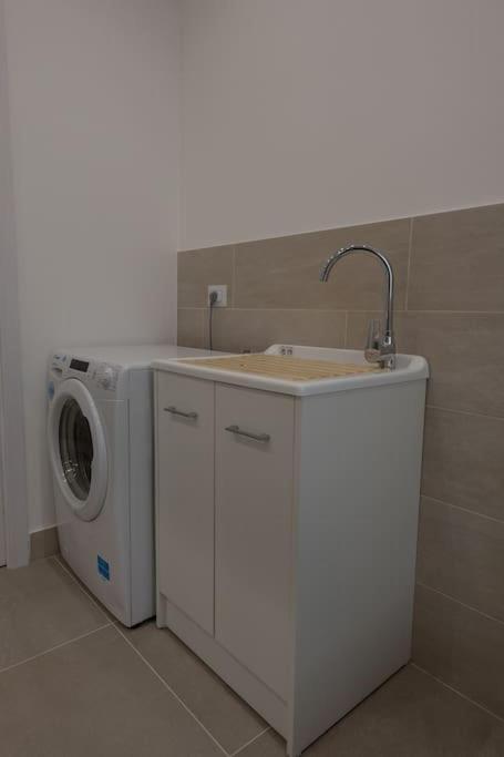 Appartamento Casa Nino Milazzo Esterno foto